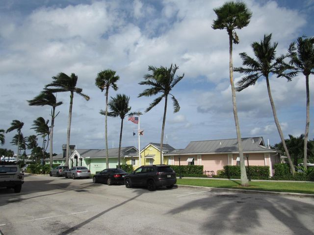 1911 NE 27th Court 1-3, Lighthouse Point, FL 33064
