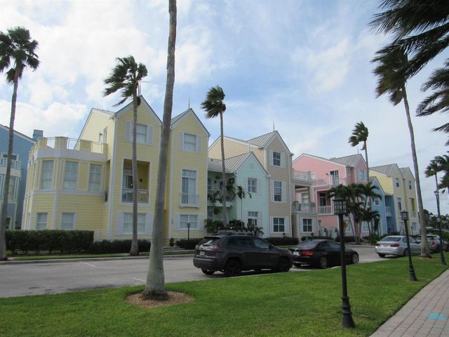1911 NE 27th Court 1-3, Lighthouse Point, FL 33064