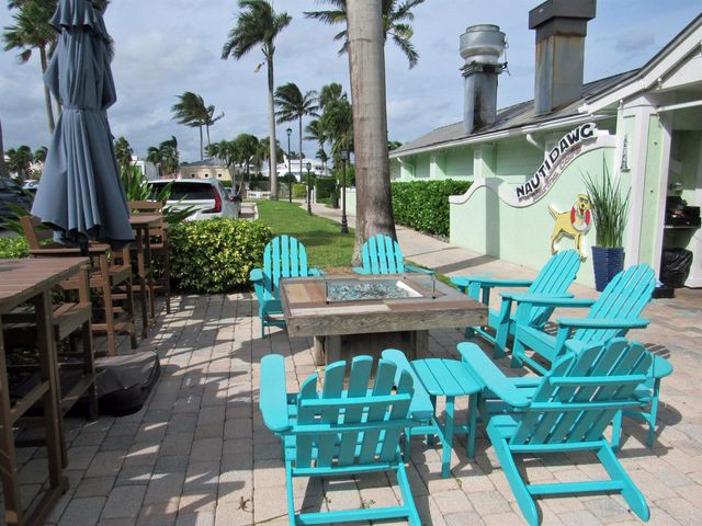 1911 NE 27th Court 1-3, Lighthouse Point, FL 33064