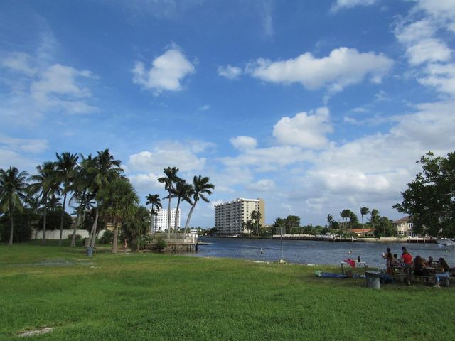 1911 NE 27th Court 1-3, Lighthouse Point, FL 33064