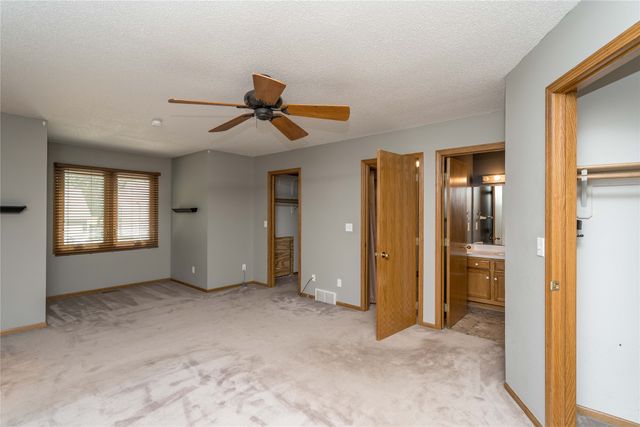 5213 Wakonda Drive, Norwalk, IA 50211