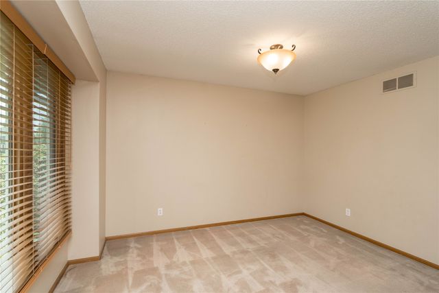 5213 Wakonda Drive, Norwalk, IA 50211