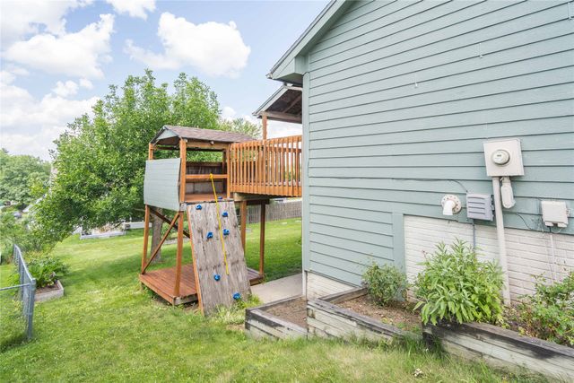 5213 Wakonda Drive, Norwalk, IA 50211