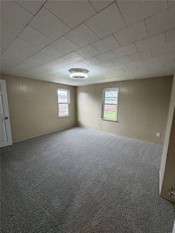 1156 Eisenhower Dr, West Deer, PA 15076
