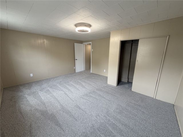 1156 Eisenhower Dr, West Deer, PA 15076