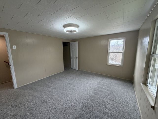 1156 Eisenhower Dr, West Deer, PA 15076
