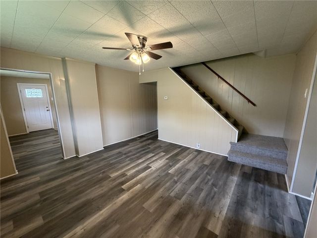 1156 Eisenhower Dr, West Deer, PA 15076