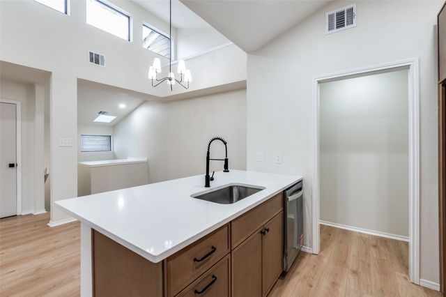 17490 Meandering Way 2202, Dallas, TX 75252