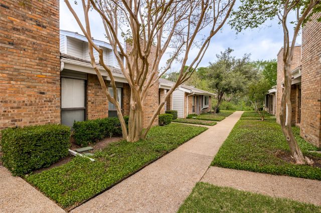 17490 Meandering Way 2202, Dallas, TX 75252