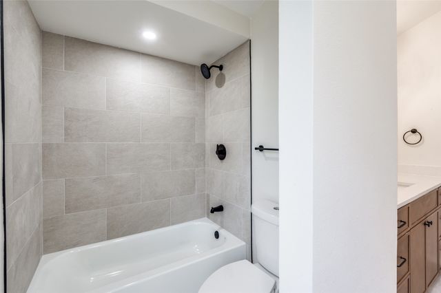 17490 Meandering Way 2202, Dallas, TX 75252