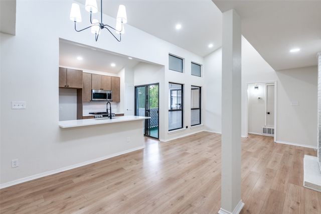 17490 Meandering Way 2202, Dallas, TX 75252