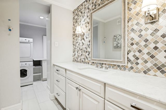 6345 Bandera Avenue C, Dallas, TX 75225