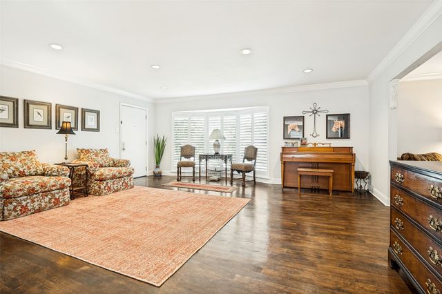 6345 Bandera Avenue C, Dallas, TX 75225