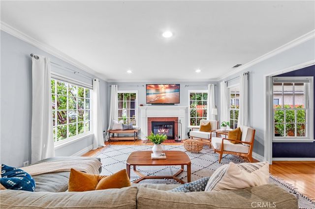 3977 Rose, Long Beach, CA 90807