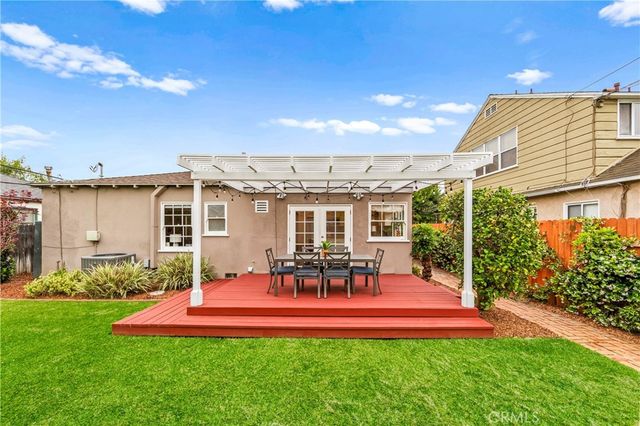 3977 Rose, Long Beach, CA 90807