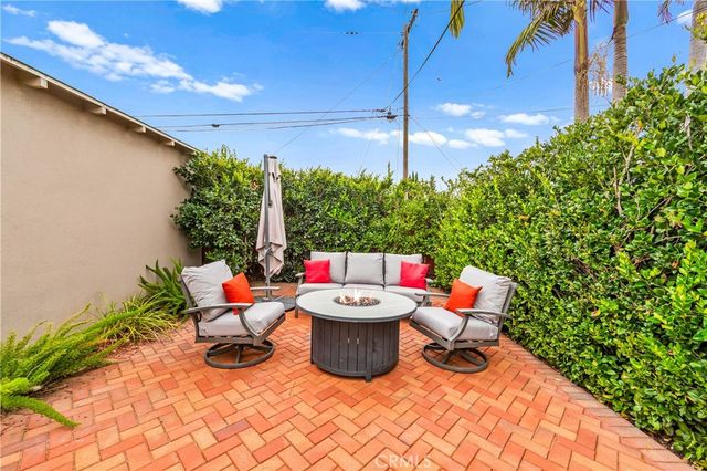 3977 Rose, Long Beach, CA 90807