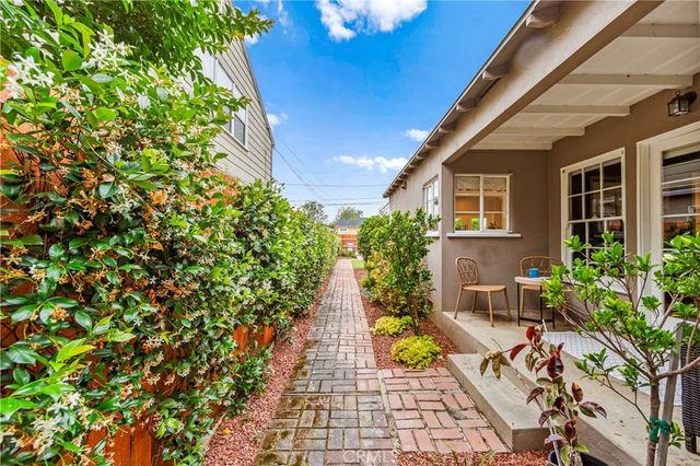3977 Rose, Long Beach, CA 90807