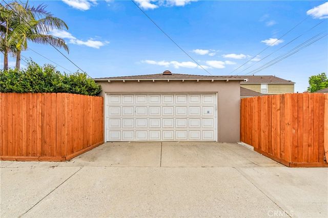 3977 Rose, Long Beach, CA 90807