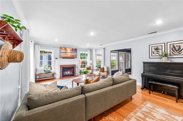 3977 Rose, Long Beach, CA 90807