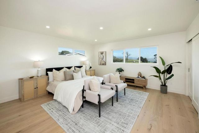 355 Avenue Alhambra, El Granada, CA 94018