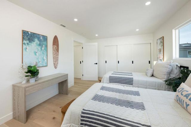 355 Avenue Alhambra, El Granada, CA 94018