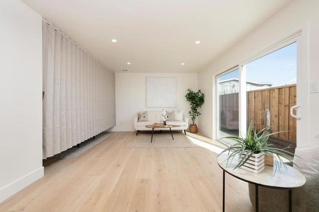 355 Avenue Alhambra, El Granada, CA 94018