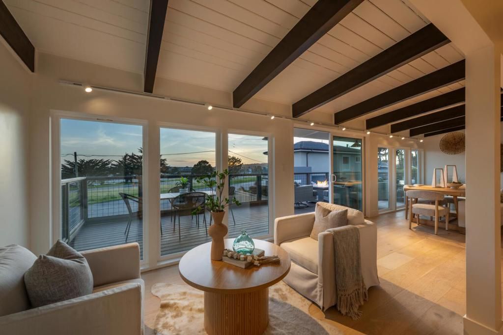 Image 8 of property listing at 355 Avenue Alhambra, El Granada, CA 94018