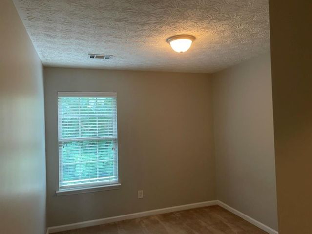 4283 High Park Lane 10, Atlanta, GA 30344