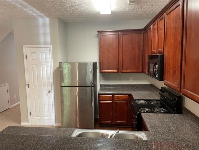 4283 High Park Lane 10, Atlanta, GA 30344