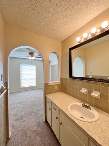 100 Comanche Court, Waxahachie, TX 75165