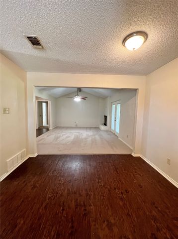 100 Comanche Court, Waxahachie, TX 75165