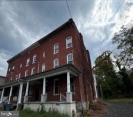 9 N LEE ST, Cumberland, MD 21502