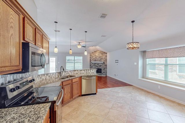 11501 Lauren Way, Fort Worth, TX 76244