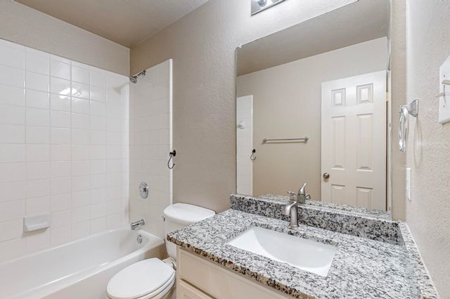 11501 Lauren Way, Fort Worth, TX 76244