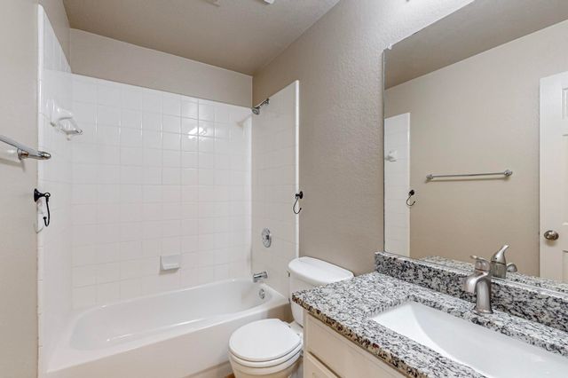 11501 Lauren Way, Fort Worth, TX 76244