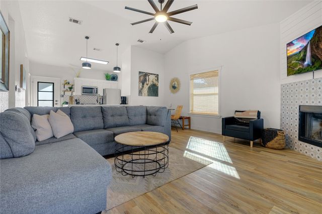 1782 Fm 2951 2, Graford, TX 76449