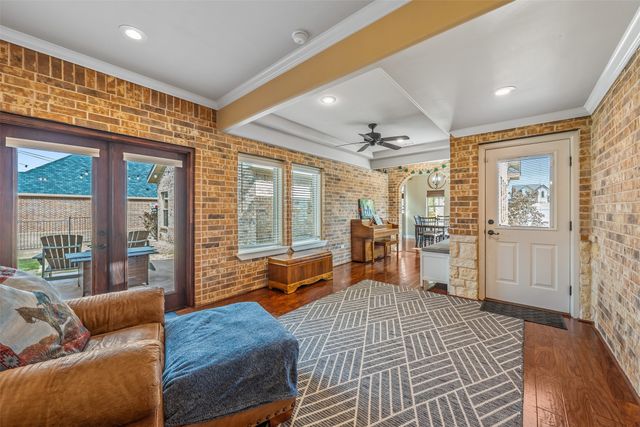404 Corrigan Trails Boulevard, Lindale, TX 75771