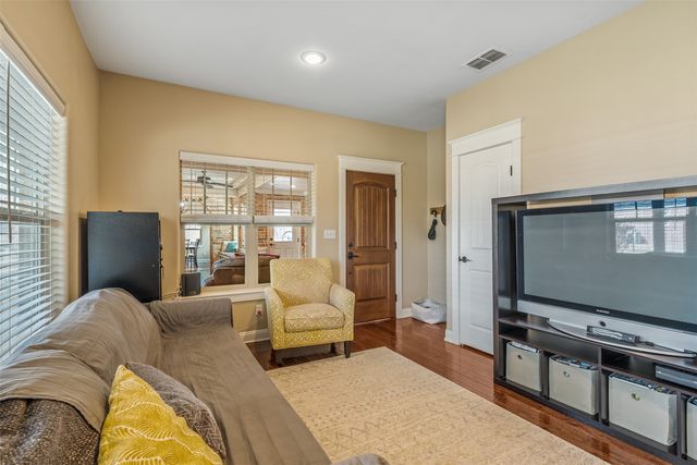 404 Corrigan Trails Boulevard, Lindale, TX 75771