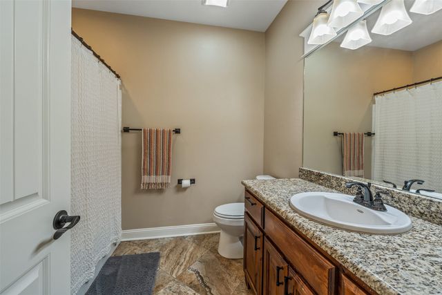 404 Corrigan Trails Boulevard, Lindale, TX 75771