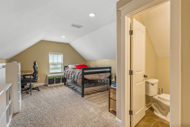 404 Corrigan Trails Boulevard, Lindale, TX 75771