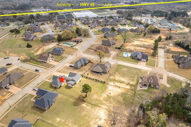 404 Corrigan Trails Boulevard, Lindale, TX 75771