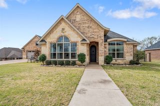 404 Corrigan Trails Boulevard, Lindale, TX 75771
