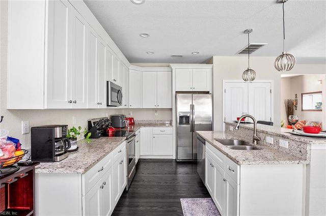 2606 Omar ST, Chesapeake, VA 23324