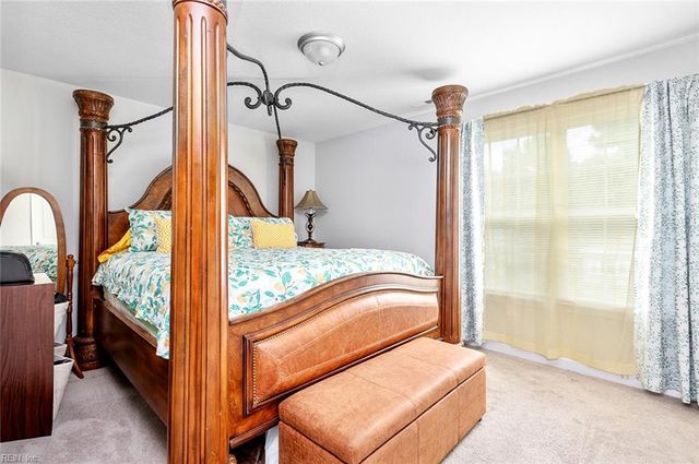 2606 Omar ST, Chesapeake, VA 23324