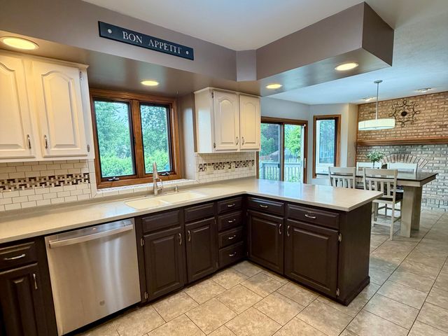 2547 Moerland Drive NW, Grand Rapids, MI 49504