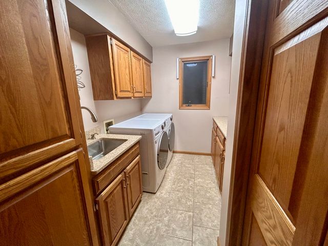 2547 Moerland Drive NW, Grand Rapids, MI 49504