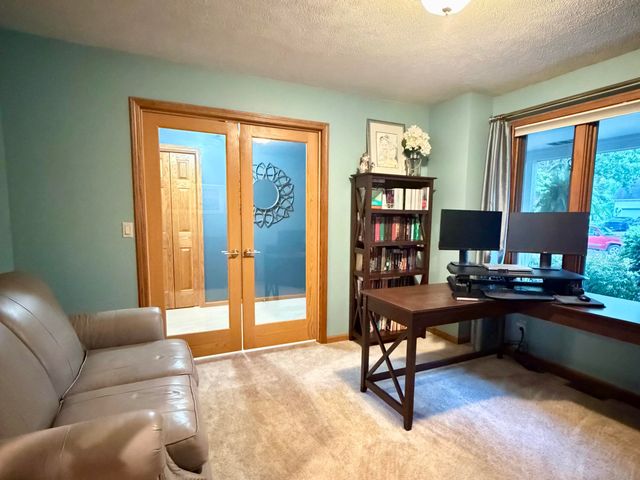2547 Moerland Drive NW, Grand Rapids, MI 49504