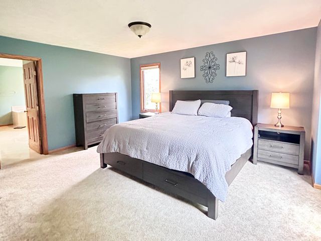 2547 Moerland Drive NW, Grand Rapids, MI 49504