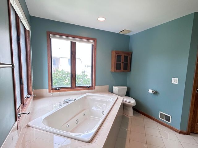 2547 Moerland Drive NW, Grand Rapids, MI 49504