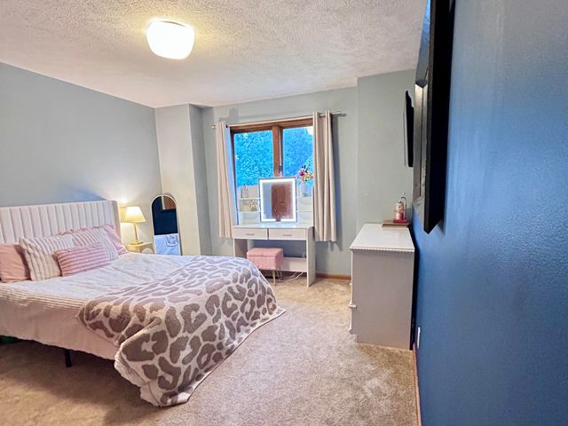 2547 Moerland Drive NW, Grand Rapids, MI 49504